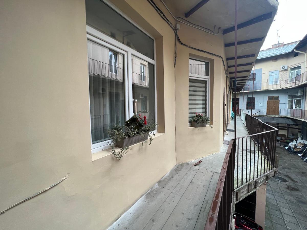 Cozy Apartment Near The Lviv National Opera Buitenkant foto